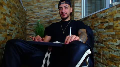 Snapshot of andrewbanner chatting on December 2024 06:03:02 AM MasterRomania online show from December 2024 06:03:02 AM