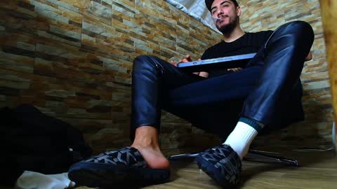 Snapshot of andrewbanner chatting on January 2025 05:26:02 AM MasterRomania online show from January 2025 05:26:02 AM