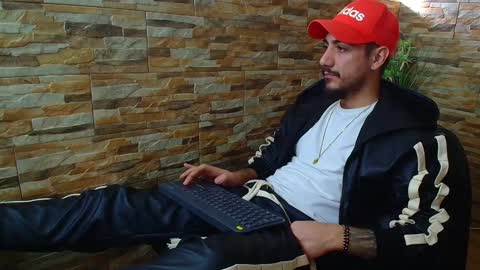 Snapshot of andrewbanner chatting on January 2025 09:02:02 AM MasterRomania online show from January 2025 09:02:02 AM