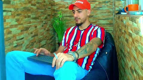 Snapshot of andrewbanner chatting on January 2025 12:06:02 PM MasterRomania online show from January 2025 12:06:02 PM