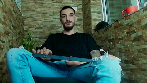 Snapshot of andrewbanner chatting on January 2025 04:20:01 AM MasterRomania online show from January 2025 04:20:01 AM