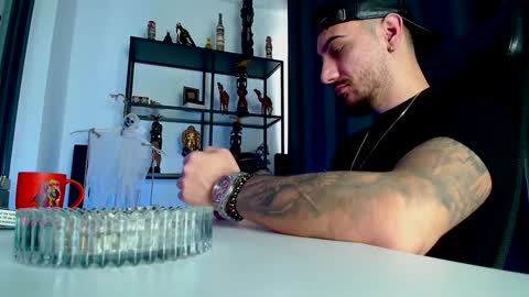 Snapshot of andrewbanner chatting on February 2025 09:07:01 AM MasterRomania online show from February 2025 09:07:01 AM