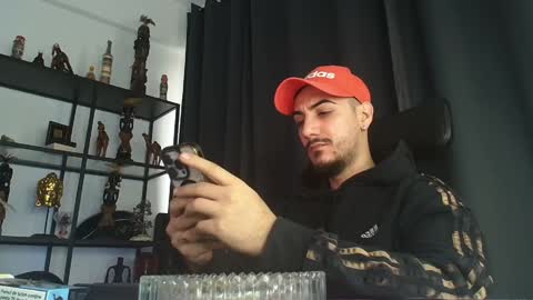 Snapshot of andrewbanner chatting on February 2025 12:49:01 PM MasterRomania online show from February 2025 12:49:01 PM