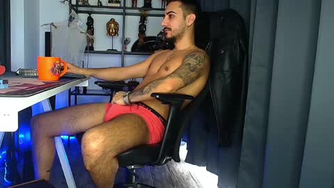 Snapshot of andrewbanner chatting on February 2025 08:26:02 AM MasterRomania online show from February 2025 08:26:02 AM