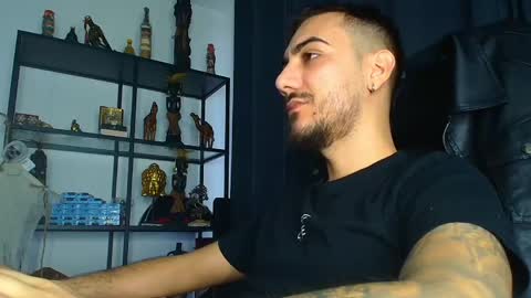 Snapshot of andrewbanner chatting on February 2025 05:24:01 AM MasterRomania online show from February 2025 05:24:01 AM