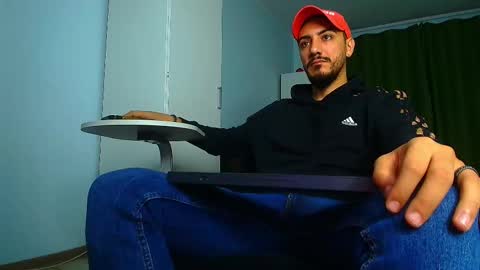 Snapshot of andrewbanner chatting on October 2025 05:04:02 AM MasterRomania online show from October 2025 05:04:02 AM