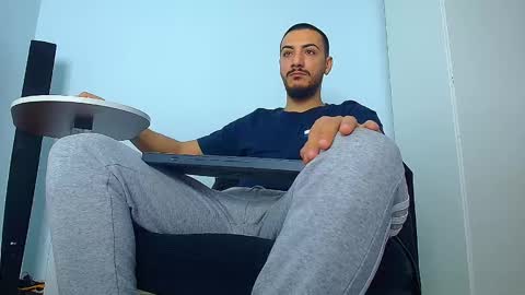 Snapshot of andrewbanner chatting on October 2025 05:33:01 AM MasterRomania online show from October 2025 05:33:01 AM