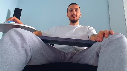 Snapshot of andrewbanner chatting on October 2025 07:01:01 AM MasterRomania online show from October 2025 07:01:01 AM