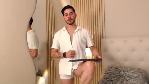 Andrew online show from December 2024 07:11:02 PM