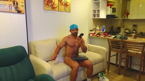 Andrew online show from January 2025 12:05:02 AM