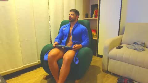 Andrew online show from February 2025 04:37:01 AM