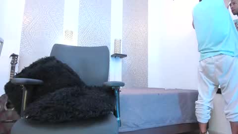   online show from September 2025 07:24:02 PM