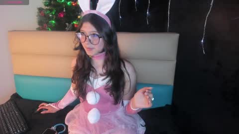   online show from December 2024 07:30:02 PM