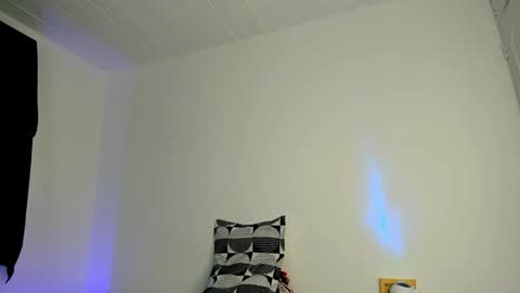 Snapshot of andy_0018 chatting on February 2025 12:33:01 AM Andy online show from February 2025 12:33:01 AM