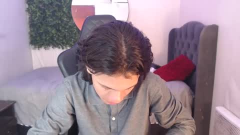andy_dan1 online show from January 2025 04:04:01 PM