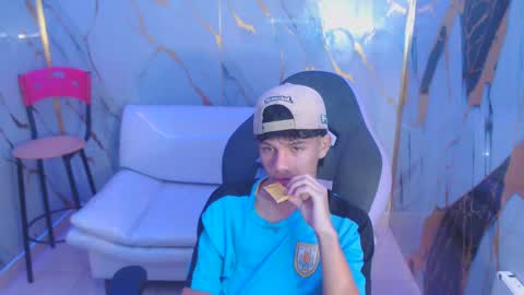 andy_dan1 online show from October 2025 03:10:01 PM