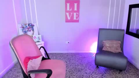 Andrea online show from December 2024 05:42:01 PM