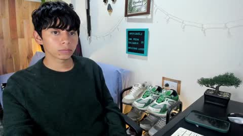 Snapshot of andy_guez_11 chatting on February 2025 12:55:01 PM andy_guez_11 online show from February 2025 12:55:01 PM