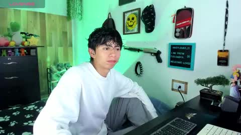 Snapshot of andy_guez_11 chatting on February 2025 10:20:02 AM andy_guez_11 online show from February 2025 10:20:02 AM