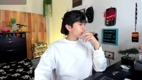 Snapshot of andy_guez_11 chatting on February 2025 01:22:01 PM andy_guez_11 online show from February 2025 01:22:01 PM