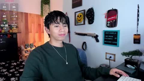 Snapshot of andy_guez_11 chatting on February 2025 10:03:02 AM andy_guez_11 online show from February 2025 10:03:02 AM