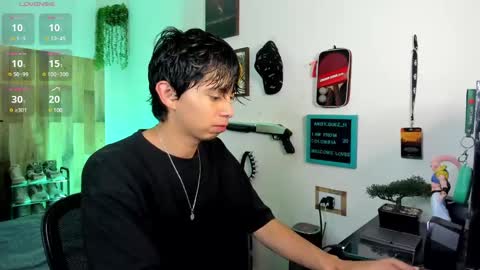 Snapshot of andy_guez_11 chatting on February 2025 10:07:01 AM andy_guez_11 online show from February 2025 10:07:01 AM