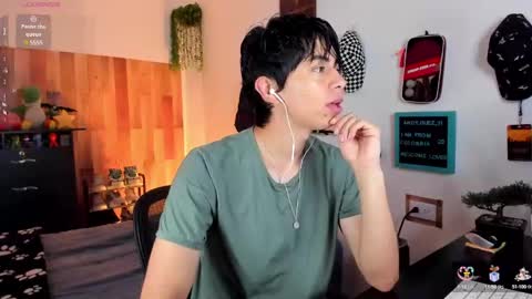 Snapshot of andy_guez_11 chatting on February 2025 01:19:02 PM andy_guez_11 online show from February 2025 01:19:02 PM