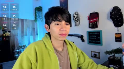 Snapshot of andy_guez_11 chatting on February 2025 10:41:01 AM andy_guez_11 online show from February 2025 10:41:01 AM