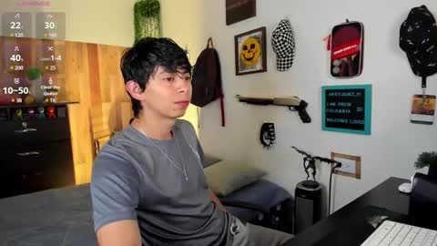 Snapshot of andy_guez_11 chatting on March 2025 10:00:02 AM andy_guez_11 online show from March 2025 10:00:02 AM