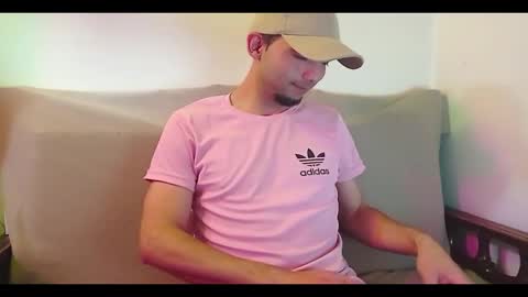 andy_magic_ online show from November 2025 12:43:01 AM