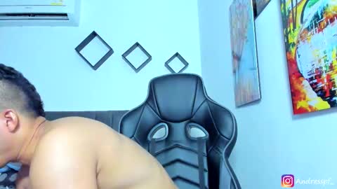 Snapshot of andy_walker_ chatting on November 2025 07:25:02 PM Andres online show from November 2025 07:25:02 PM