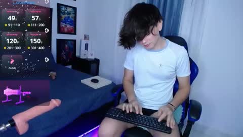 Snapshot of andyboy_19 chatting on October 2025 10:36:01 PM andy online show from October 2025 10:36:01 PM