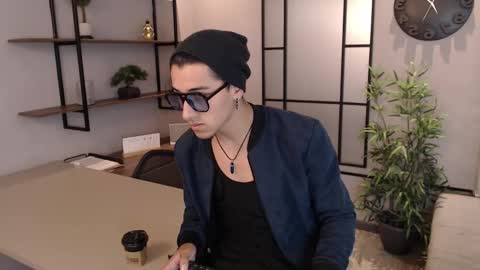 Andy Joy  online show from December 2024 12:07:02 PM