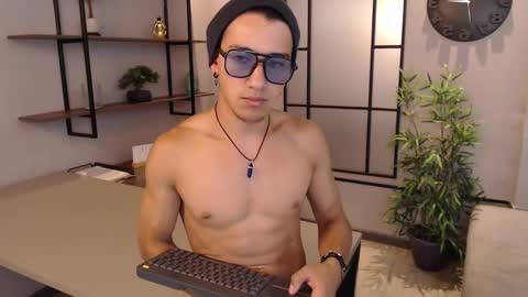 Andy Joy  online show from December 2024 06:14:01 PM