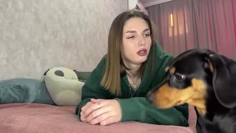 Sophie online show from September 2025 02:38:02 PM