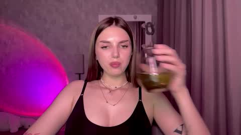 Sophie online show from September 2025 05:13:01 PM