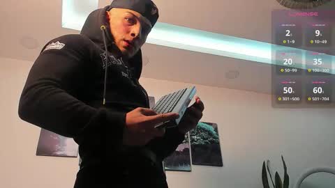 Snapshot of angeel_d035 chatting on November 2025 02:10:01 AM Angel online show from November 2025 02:10:01 AM