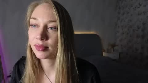 Snapshot of angel__blonde_ chatting on October 2025 05:55:02 PM angel blonde online show from October 2025 05:55:02 PM
