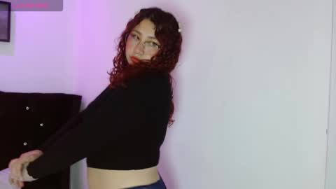 angel_cole_ online show from September 2025 12:20:01 PM
