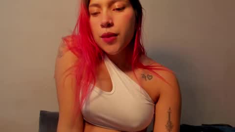 Snapshot of angel_copper chatting on January 2025 03:42:01 AM Angie indepent model online show from January 2025 03:42:01 AM