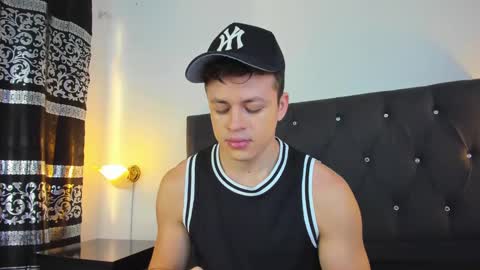 Angel Cuervo online show from January 2025 12:37:01 PM