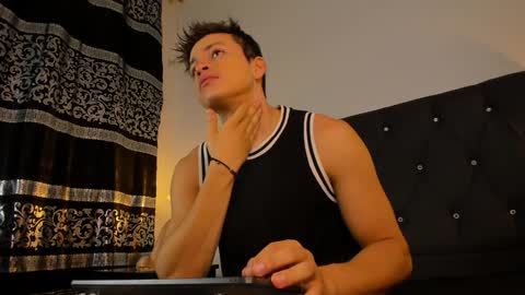 Angel Cuervo online show from January 2025 12:37:01 PM