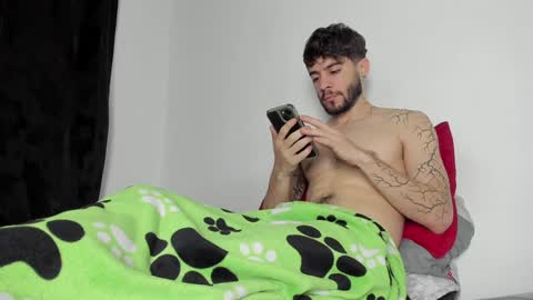 Snapshot of angel_damons_ chatting on January 2025 01:03:01 PM Angel Damons online show from January 2025 01:03:01 PM