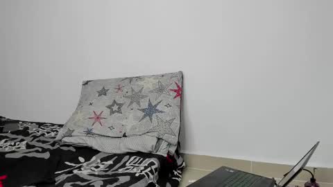 Snapshot of angel_damons_ chatting on February 2025 07:52:01 PM Angel Damons online show from February 2025 07:52:01 PM