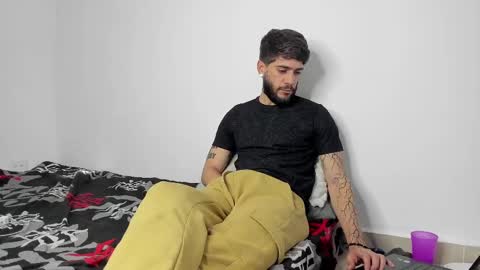 Snapshot of angel_damons_ chatting on March 2025 12:44:02 PM Angel Damons online show from March 2025 12:44:02 PM