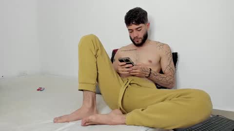 Snapshot of angel_damons_ chatting on March 2025 08:23:02 PM Angel Damons online show from March 2025 08:23:02 PM