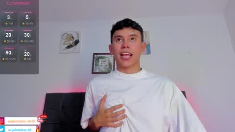 ngel Esteban  online show from October 2025 04:14:01 AM