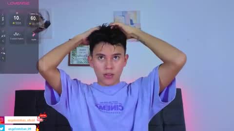 ngel Esteban  online show from November 2025 03:42:02 AM