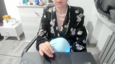 Snapshot of angel_lee__ chatting on January 2025 04:27:01 PM angel_lee__ online show from January 2025 04:27:01 PM