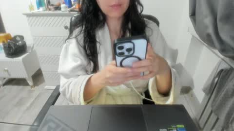 Snapshot of angel_lee__ chatting on January 2025 01:57:01 PM angel_lee__ online show from January 2025 01:57:01 PM